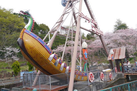 東条湖おもちゃ王国−スイングドラゴン